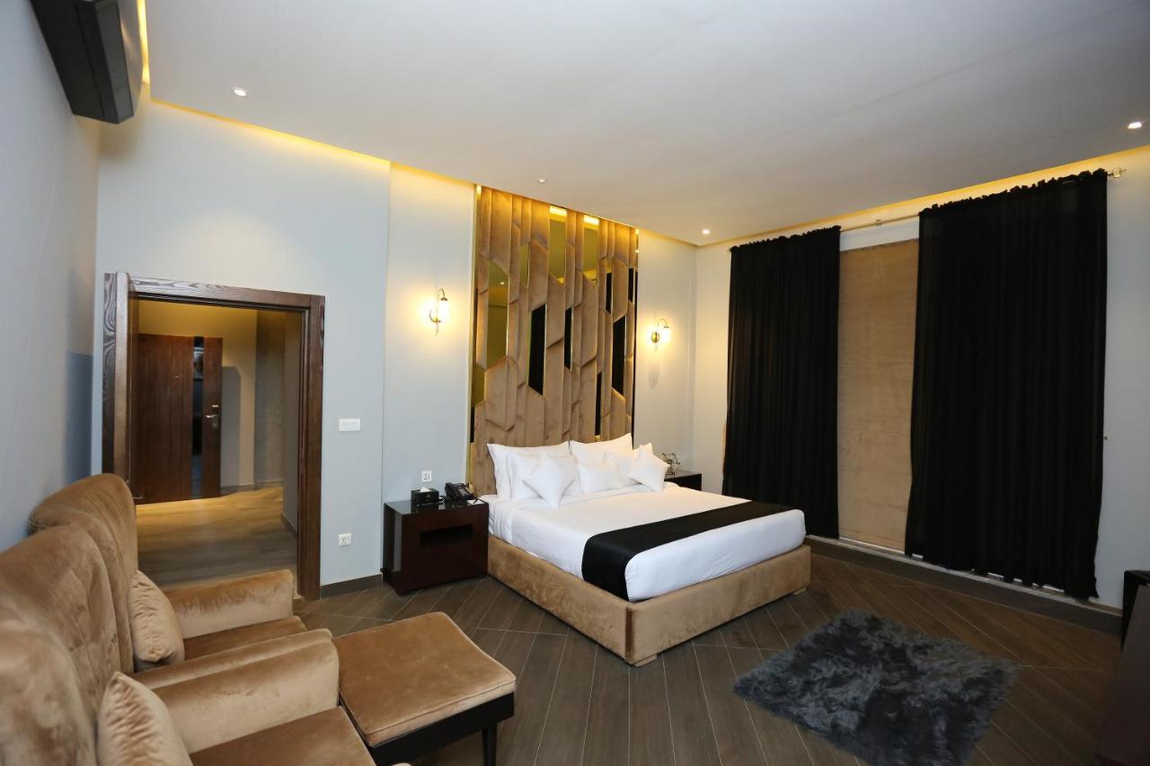 The Orchard Hotel Лахор Экстерьер фото